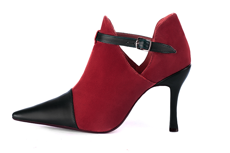 Women's satin black and cardinal red elegant ankle boots, with buckles on the sides. Pointed toe. High spool heels - Profile view