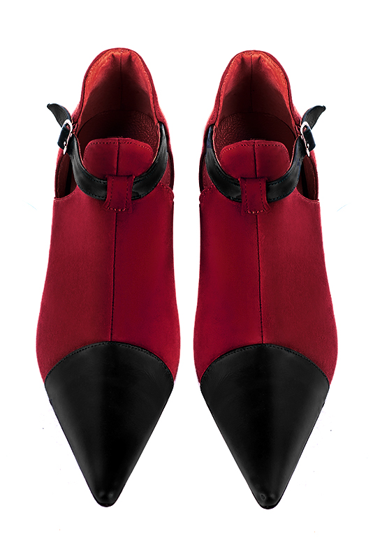 Women's satin black and cardinal red elegant ankle boots, with buckles on the sides. Pointed toe. High spool heels - Top view