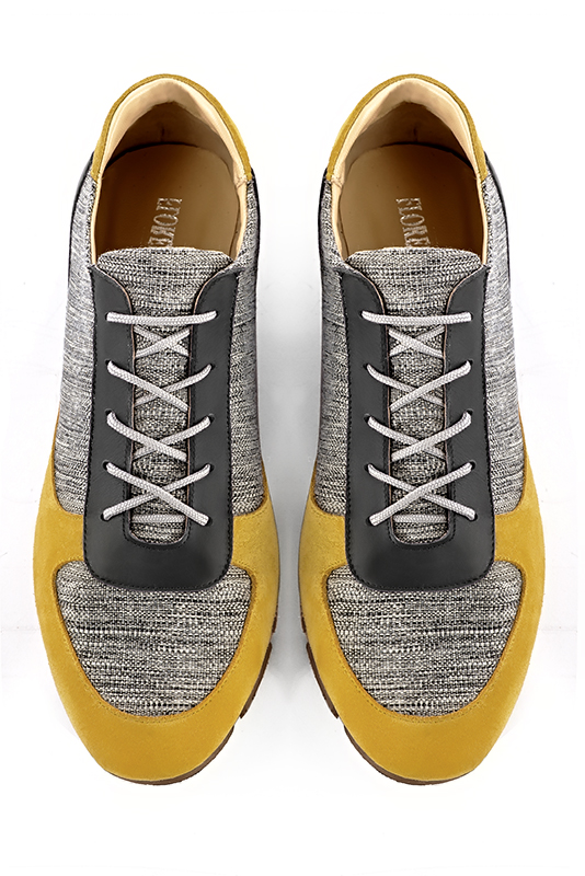 Yellow and ash grey three-tone dress sneakers for men. Round toe. Flat rubber soles. Top view - Florence KOOIJMAN