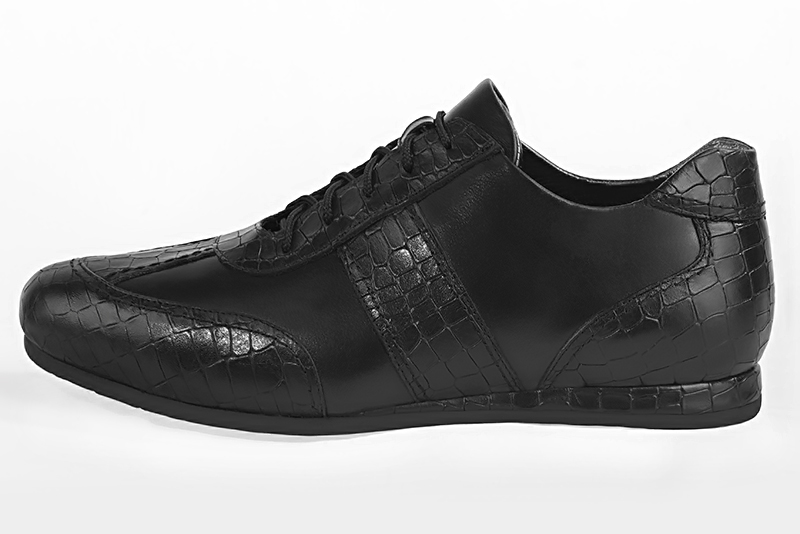 Satin black one-tone dress sneakers for men. Round toe. Flat rubber soles. Profile view - Florence KOOIJMAN
