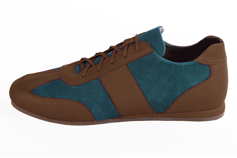 French elegance and refinement for these caramel brown and peacock blue two-tone dress sneakers for men, 
                available in many subtle leather and colour combinations.   
                You can customize these sneakers to perfectly match your tastes or needs, and have a unique model.  
                Choice of leathers, colours, and soles. 
                Wide range of materials and shades carefully chosen.  
                Small and large shoe sizes - Florence KOOIJMAN