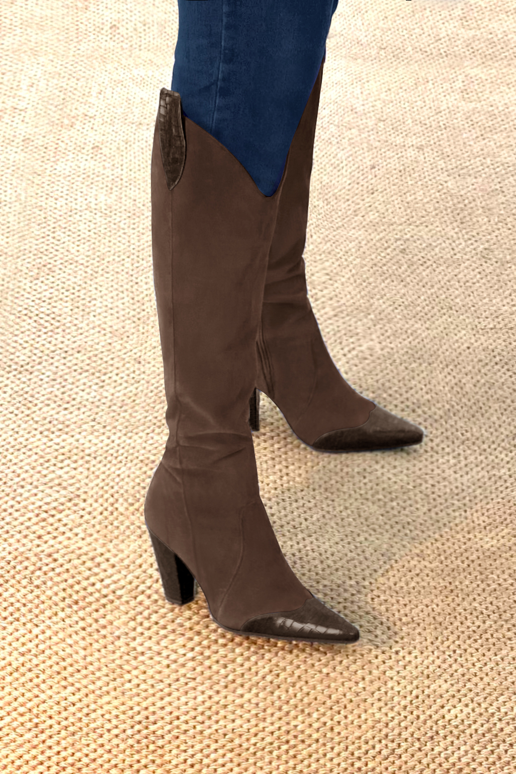 Dark brown women's cowboy boots. Pointed toe. Very high cone heels. Made to measure. Rear view - Florence KOOIJMAN