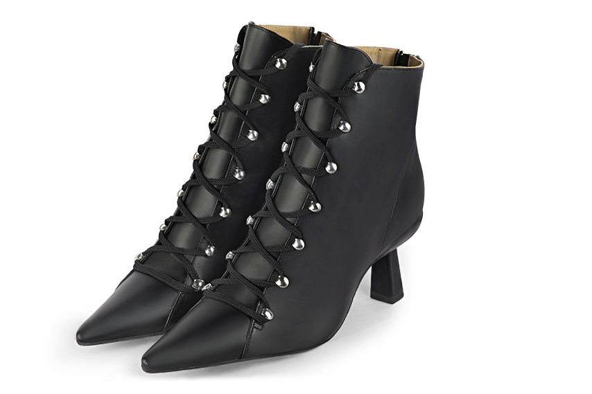 Satin black women's ankle boots with laces at the front. Pointed toe. Medium spool heels. Front view - Florence KOOIJMAN