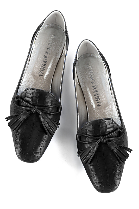 Satin black women's loafers with pompons. Square toe. Flat flare heels. Top view - Florence KOOIJMAN