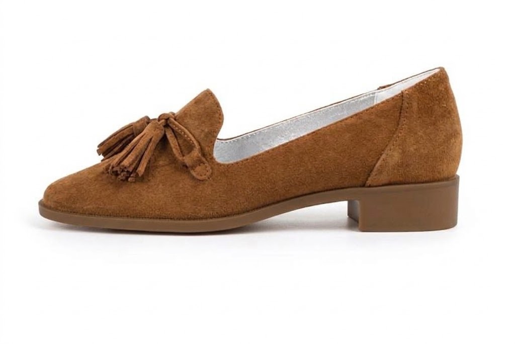 Women's cognac lug-sole loafers with square toe and chunky rubber lug sole - Profile view