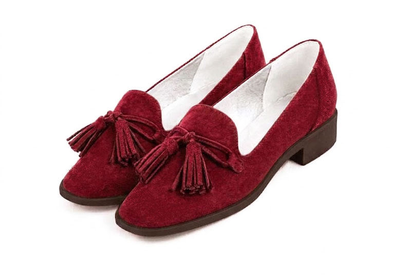 Step out in modern chunky loafers featuring durable lug soles, offering lightweight support, extra grip and bold everyday style, in burgundy leather with square toe and chunky rubber lug sole