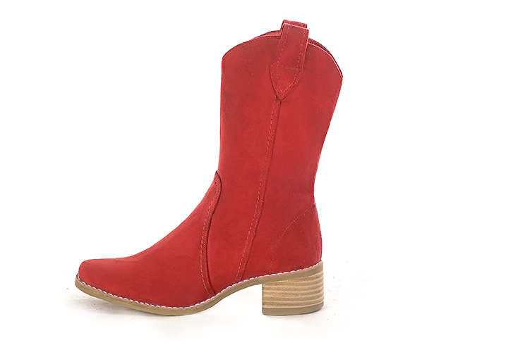 Scarlet red women's ankle boots with a zip on the inside. Round toe. Low leather soles. Profile view - Florence KOOIJMAN