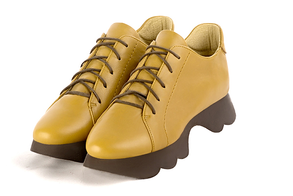 Mustard yellow women's casual lace-up shoes.. Front view - Florence KOOIJMAN