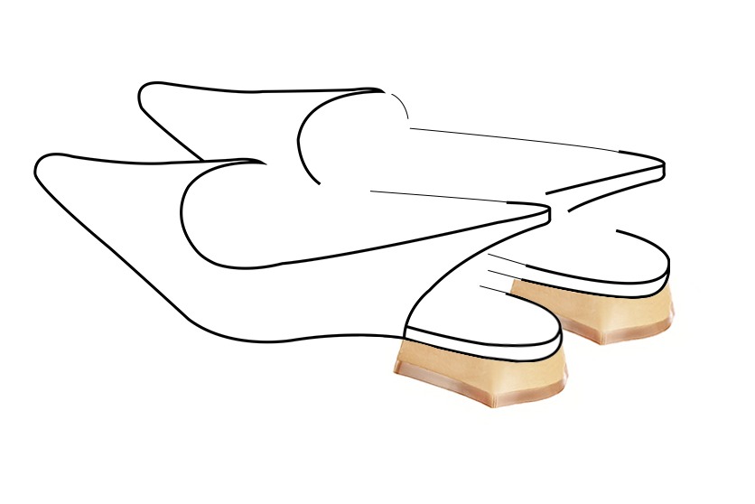 1 inch / 2.5 cm high flare heels. Front view - Florence KOOIJMAN
