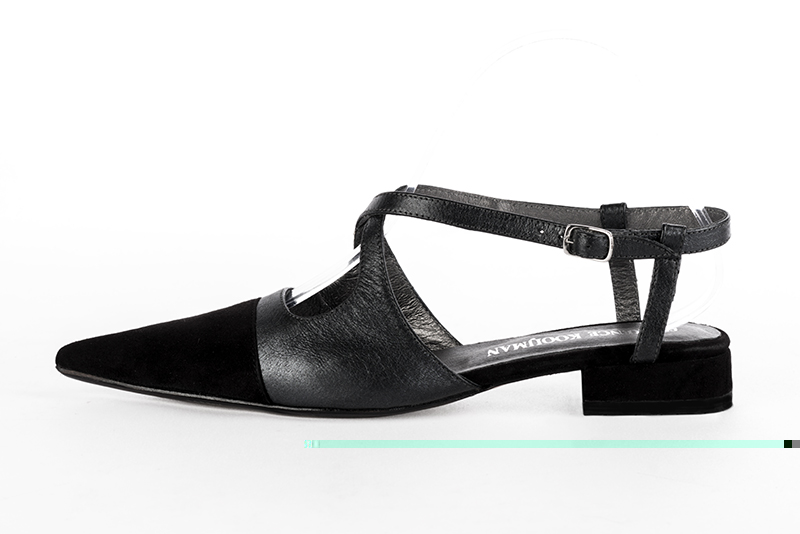 3&frasl;4 inch / 2 cm high block heels. Profile view - Florence KOOIJMAN