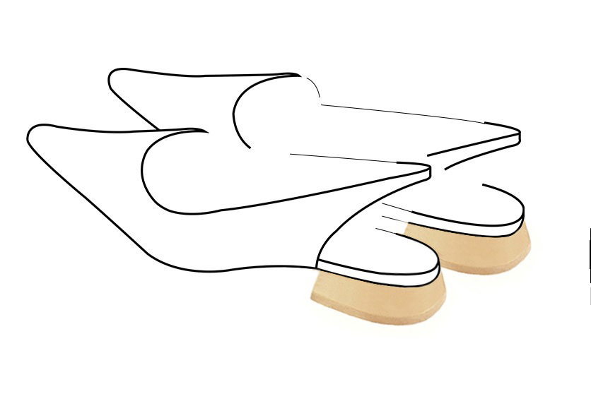 3&frasl;4 inch / 2 cm high block heels. Front view - Florence KOOIJMAN