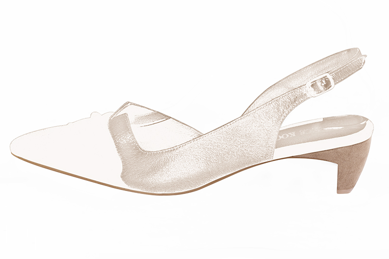 1 5&frasl;8 inch / 4 cm high comma heels. Profile view - Florence KOOIJMAN