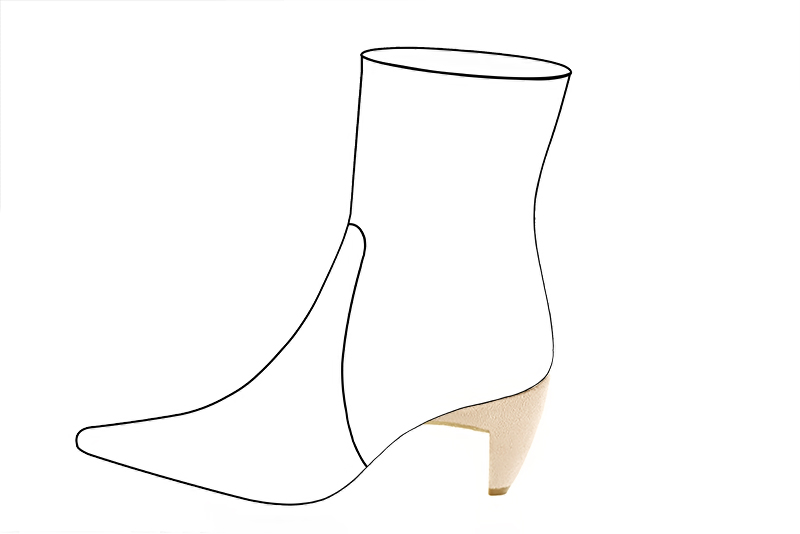 2 1&frasl;8 inch / 5.5 cm high comma heels. Profile view - Florence KOOIJMAN