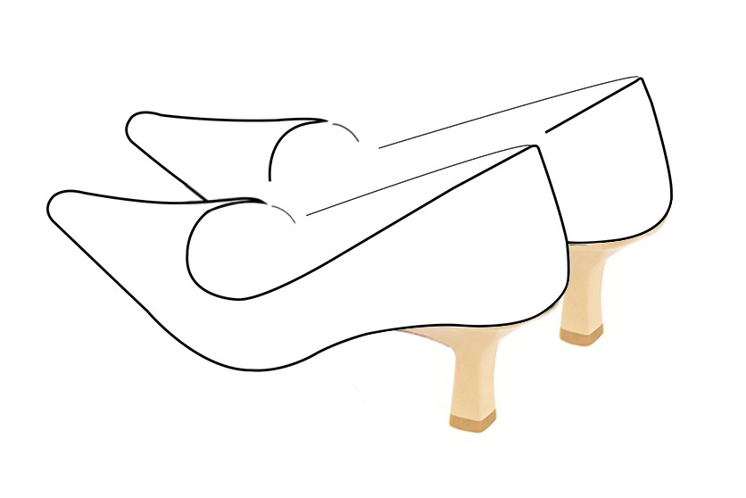Talon fin, avec une base carrée légèrement bobine de dos  - Florence KOOIJMAN