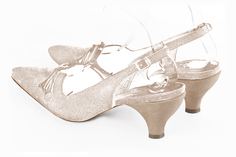 2 3&frasl;8 inch / 6 cm high spool heels. Front view - Florence KOOIJMAN
